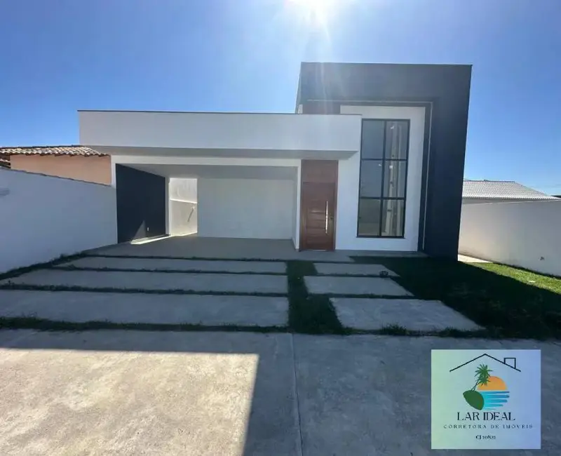 Foto 4 de Casa com 3 quartos à venda em Araruama - RJ