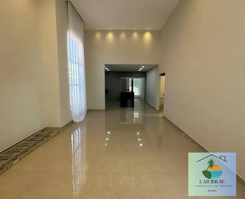 Foto 7 de Casa com 3 quartos à venda em Araruama - RJ