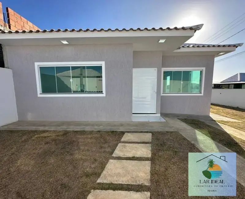 Foto 2 de Casa de Condomínio com 3 quartos à venda, 415m2 em Araruama - RJ