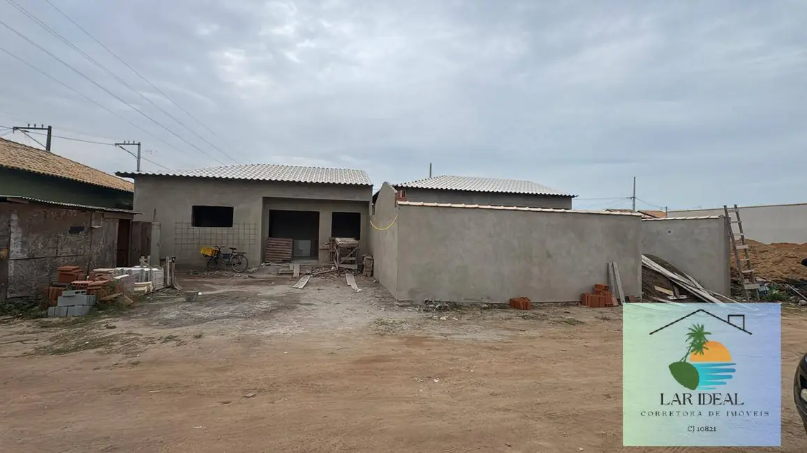 Foto 1 de Casa com 2 quartos à venda, 70m2 em Cabo Frio - RJ