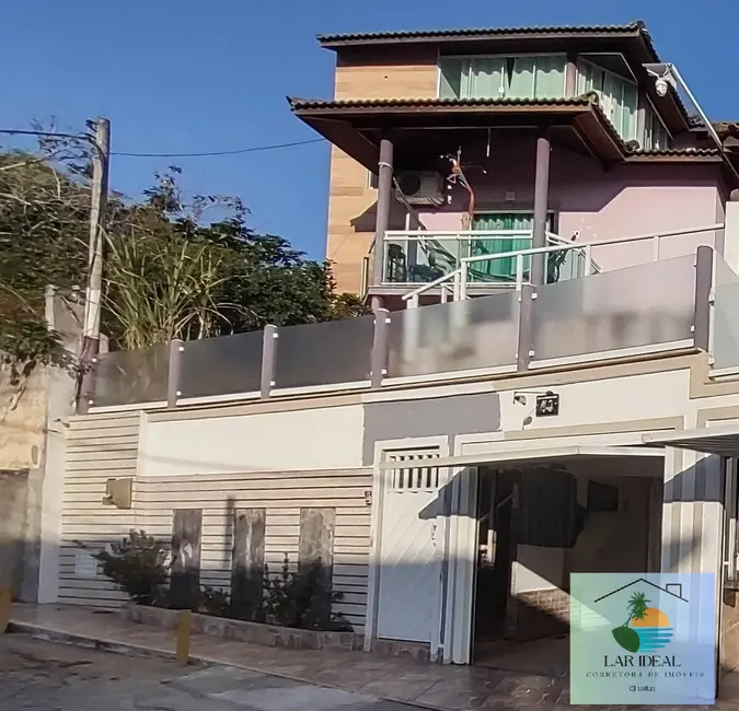Casa com 5 quartos à venda, 256m2 em Macae - RJ - imagem 1 Foto 1 de Casa com 5 quartos à venda, 256m2 em Macae - RJ