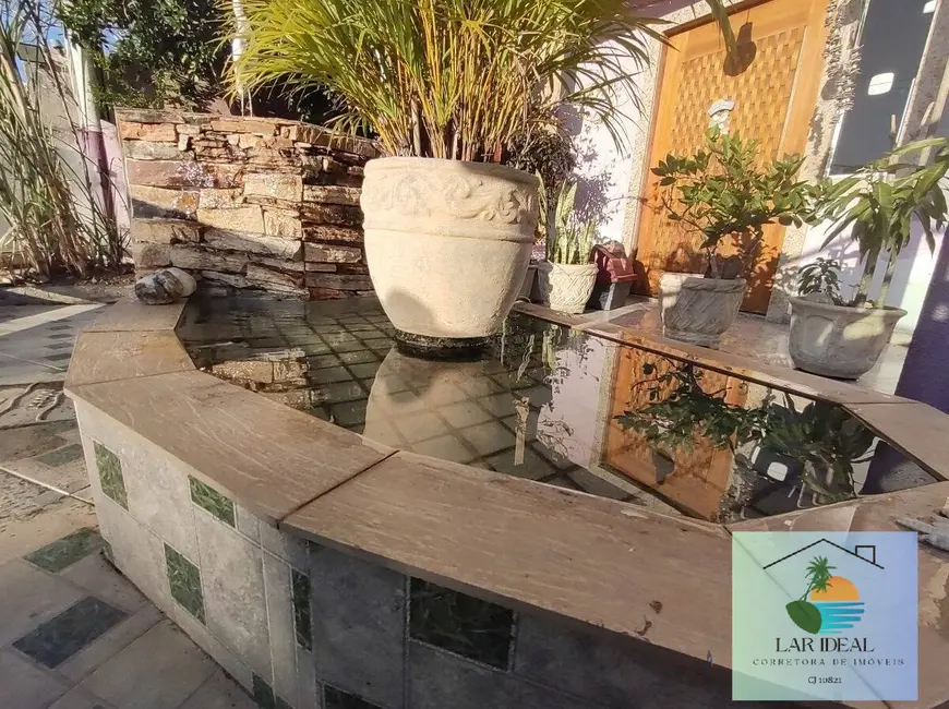 Casa com 5 quartos à venda, 256m2 em Macae - RJ - imagem 3 Foto 3 de Casa com 5 quartos à venda, 256m2 em Macae - RJ