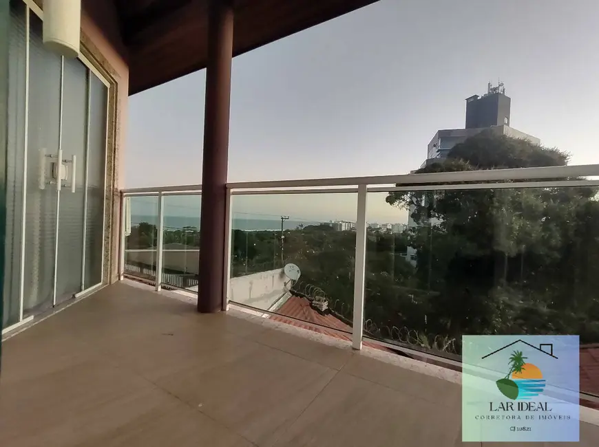Casa com 5 quartos à venda, 256m2 em Macae - RJ - imagem 4 Foto 4 de Casa com 5 quartos à venda, 256m2 em Macae - RJ