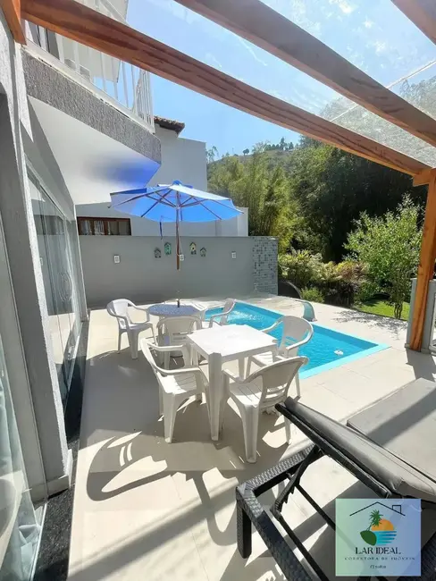 Foto 3 de Casa com 5 quartos à venda em Lumiar, Nova Friburgo - RJ