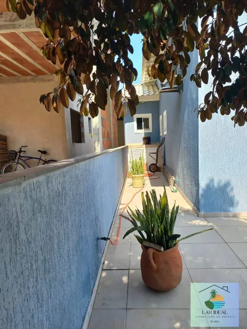 Foto 6 de Casa com 3 quartos à venda em Araruama - RJ