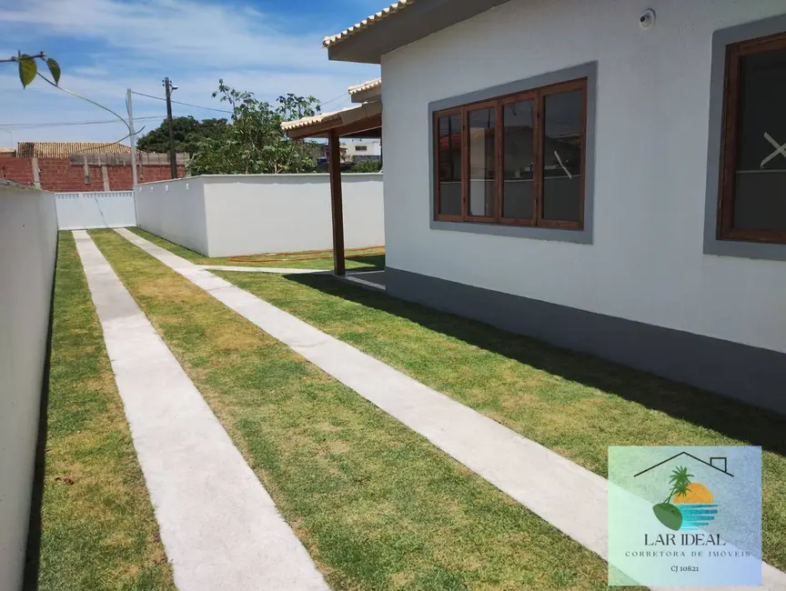 Foto 2 de Casa com 2 quartos à venda, 264m2 em Cabo Frio - RJ