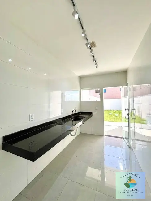 Foto 4 de Casa com 2 quartos à venda, 210m2 em Cabo Frio - RJ