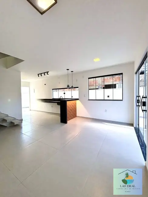 Casa com 3 quartos à venda, 150m2 em Cabo Frio - RJ - imagem 2 Foto 2 de Casa com 3 quartos à venda, 150m2 em Cabo Frio - RJ