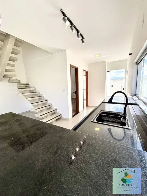 Casa com 3 quartos à venda, 150m2 em Cabo Frio - RJ - imagem 5 Foto 5 de Casa com 3 quartos à venda, 150m2 em Cabo Frio - RJ