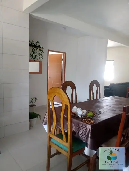 Foto 6 de Casa com 4 quartos à venda, 200m2 em Araruama - RJ
