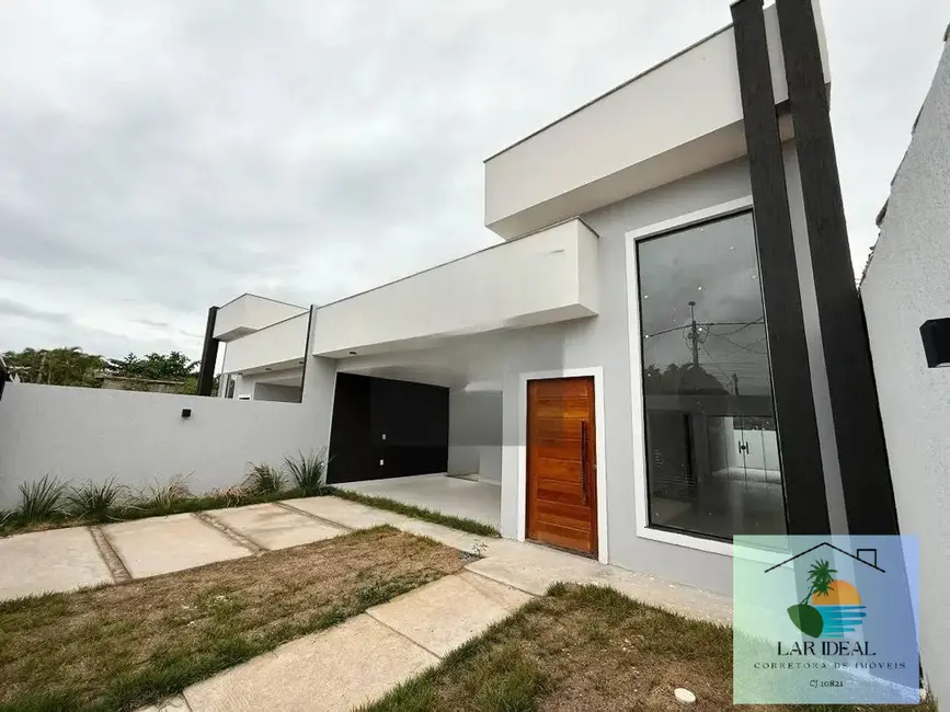 Foto 1 de Casa de Condomínio com 3 quartos à venda, 260m2 em Araruama - RJ