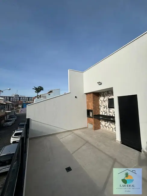 Foto 2 de Casa com 3 quartos à venda em Centro, Cabo Frio - RJ