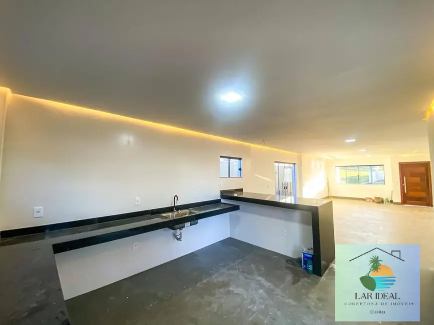 Casa com 4 quartos à venda, 225m2 em Nova São Pedro, Sao Pedro Da Aldeia - RJ - imagem 4 Foto 4 de Casa com 4 quartos à venda, 225m2 em Nova São Pedro, Sao Pedro Da Aldeia - RJ