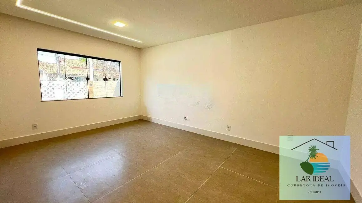 Casa com 4 quartos à venda, 300m2 em Balneário das Conchas, Sao Pedro Da Aldeia - RJ - imagem 9 Foto 9 de Casa com 4 quartos à venda, 300m2 em Balneário das Conchas, Sao Pedro Da Aldeia - RJ