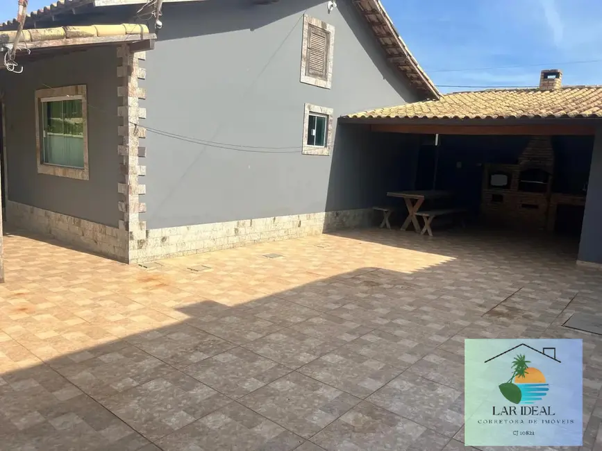 Foto 1 de Casa com 2 quartos à venda em Cabo Frio - RJ