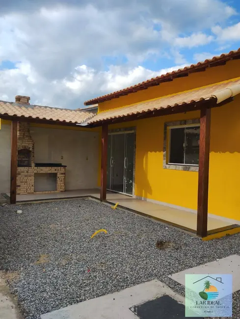 Foto 2 de Casa com 2 quartos à venda em Cabo Frio - RJ