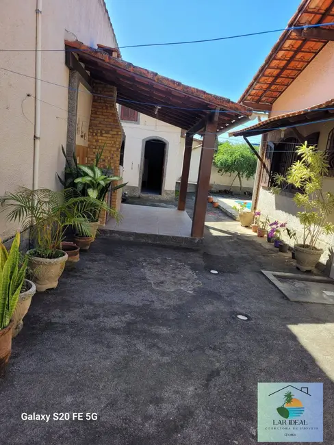 Foto 6 de Casa com 3 quartos à venda, 508m2 em Araruama - RJ
