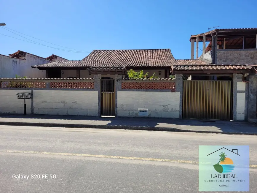 Foto 1 de Casa com 3 quartos à venda, 508m2 em Araruama - RJ