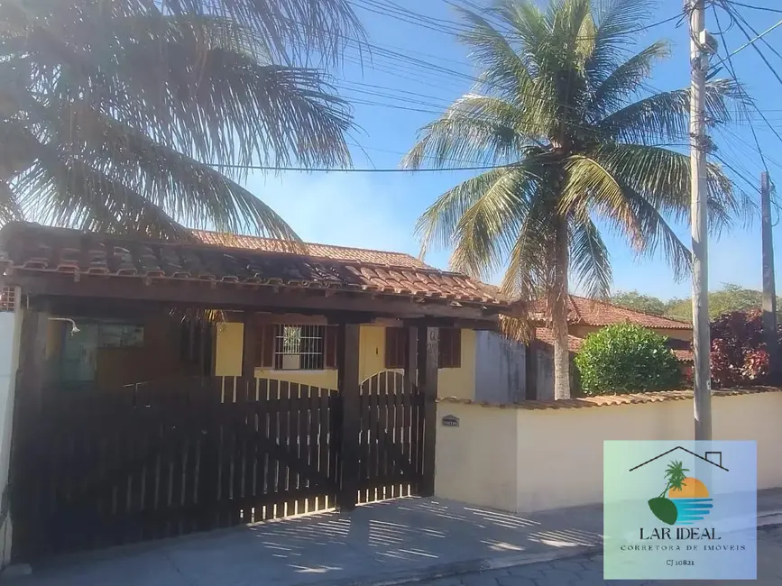 Casa com 2 quartos à venda, 450m2 em Araruama - RJ - imagem 1 Foto 1 de Casa com 2 quartos à venda, 450m2 em Araruama - RJ