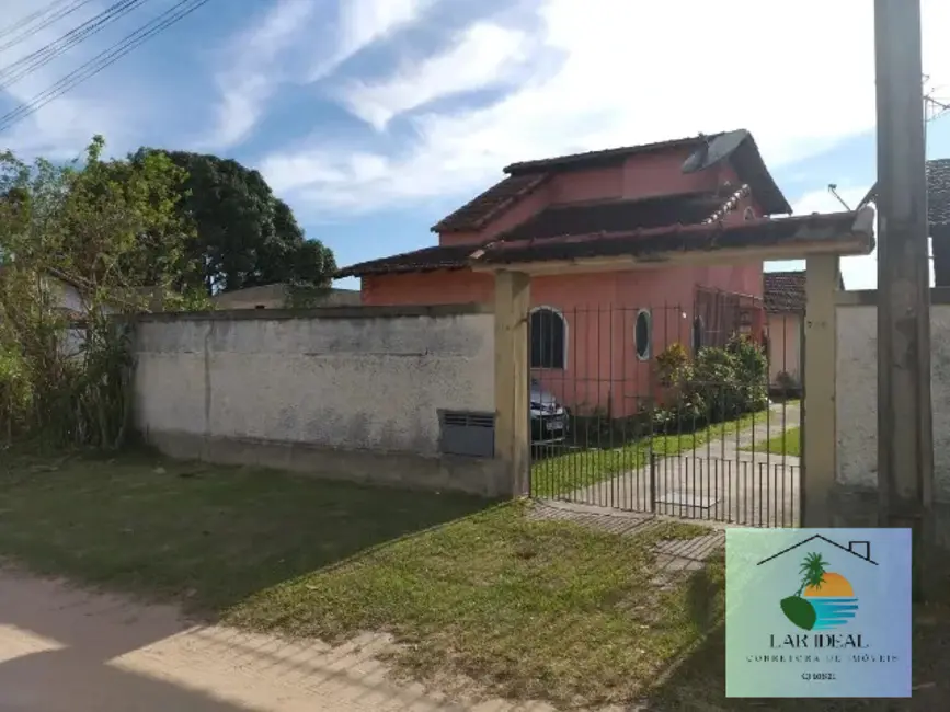 Foto 2 de Casa de Condomínio com 3 quartos à venda em Araruama - RJ