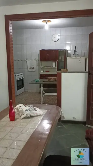 Casa com 4 quartos à venda, 360m2 em Vinhateiro, Sao Pedro Da Aldeia - RJ - imagem 6 Foto 6 de Casa com 4 quartos à venda, 360m2 em Vinhateiro, Sao Pedro Da Aldeia - RJ