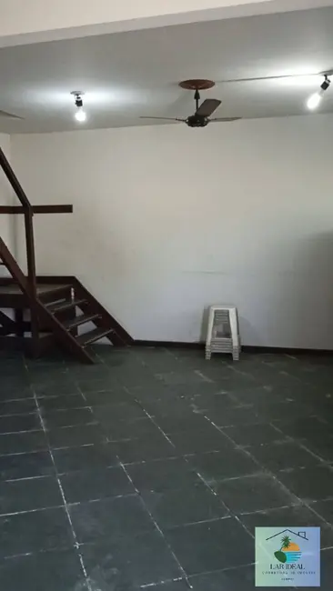 Casa com 4 quartos à venda, 360m2 em Vinhateiro, Sao Pedro Da Aldeia - RJ - imagem 9 Foto 9 de Casa com 4 quartos à venda, 360m2 em Vinhateiro, Sao Pedro Da Aldeia - RJ