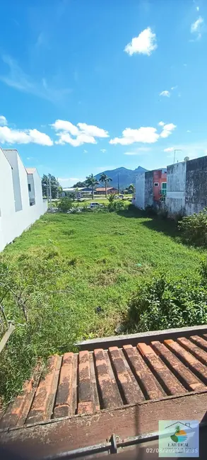 Casa com 2 quartos à venda em Casimiro De Abreu - RJ - imagem 3 Foto 3 de Casa com 2 quartos à venda em Casimiro De Abreu - RJ