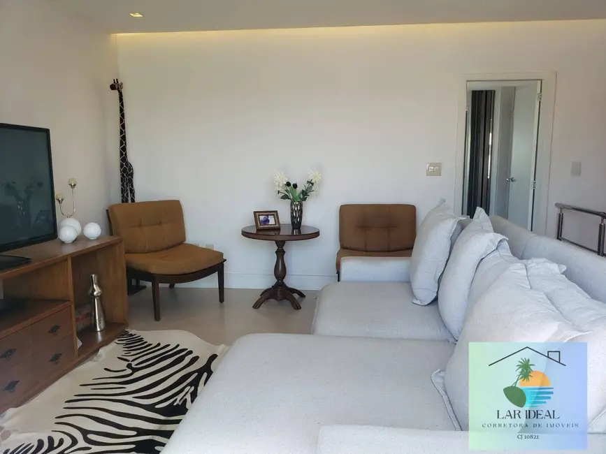 Foto 2 de Apartamento com 4 quartos à venda, 130m2 em Braga, Cabo Frio - RJ