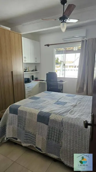 Casa com 3 quartos à venda, 300m2 em Sao Pedro Da Aldeia - RJ - imagem 7 Foto 7 de Casa com 3 quartos à venda, 300m2 em Sao Pedro Da Aldeia - RJ
