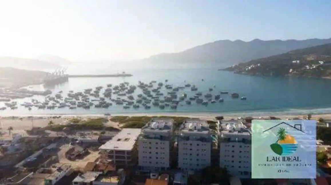 Foto 3 de Apartamento com 3 quartos à venda em Arraial Do Cabo - RJ