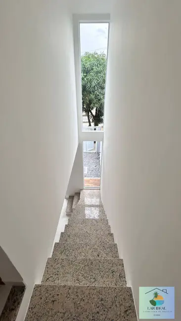 Foto 3 de Casa com 2 quartos à venda em Rio Das Ostras - RJ