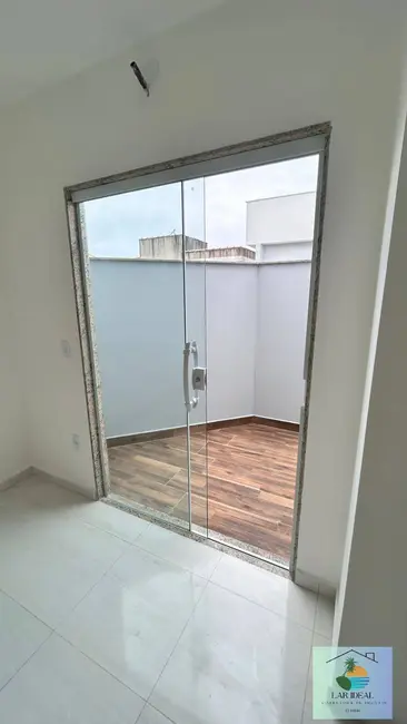 Foto 7 de Casa com 2 quartos à venda em Rio Das Ostras - RJ