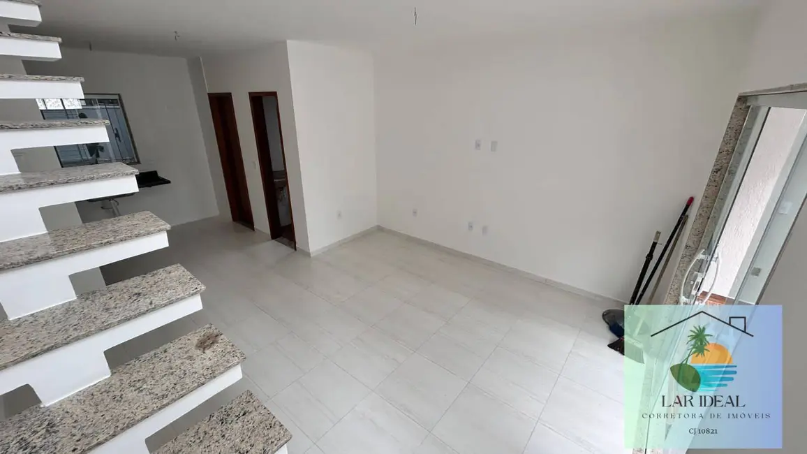 Foto 5 de Casa com 2 quartos à venda em Rio Das Ostras - RJ