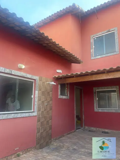 Foto 2 de Casa com 2 quartos à venda em Cabo Frio - RJ
