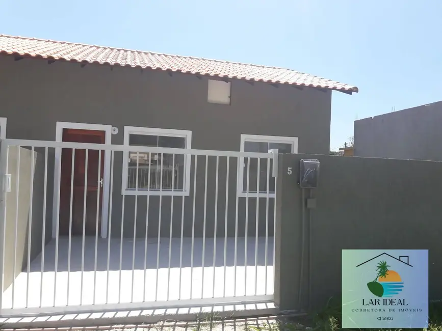 Foto 2 de Casa com 1 quarto à venda em Cabo Frio - RJ