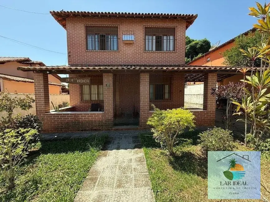 Foto 1 de Casa com 5 quartos à venda, 1050m2 em Araruama - RJ