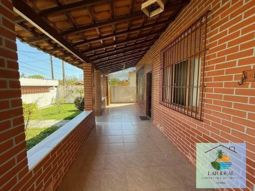 Foto 8 de Casa com 5 quartos à venda, 1050m2 em Araruama - RJ