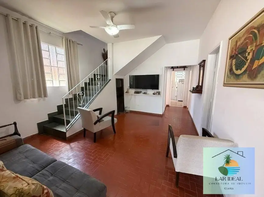 Foto 9 de Casa com 5 quartos à venda, 1050m2 em Araruama - RJ