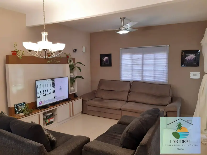 Foto 1 de Casa com 2 quartos à venda, 456m2 em Rio Das Ostras - RJ