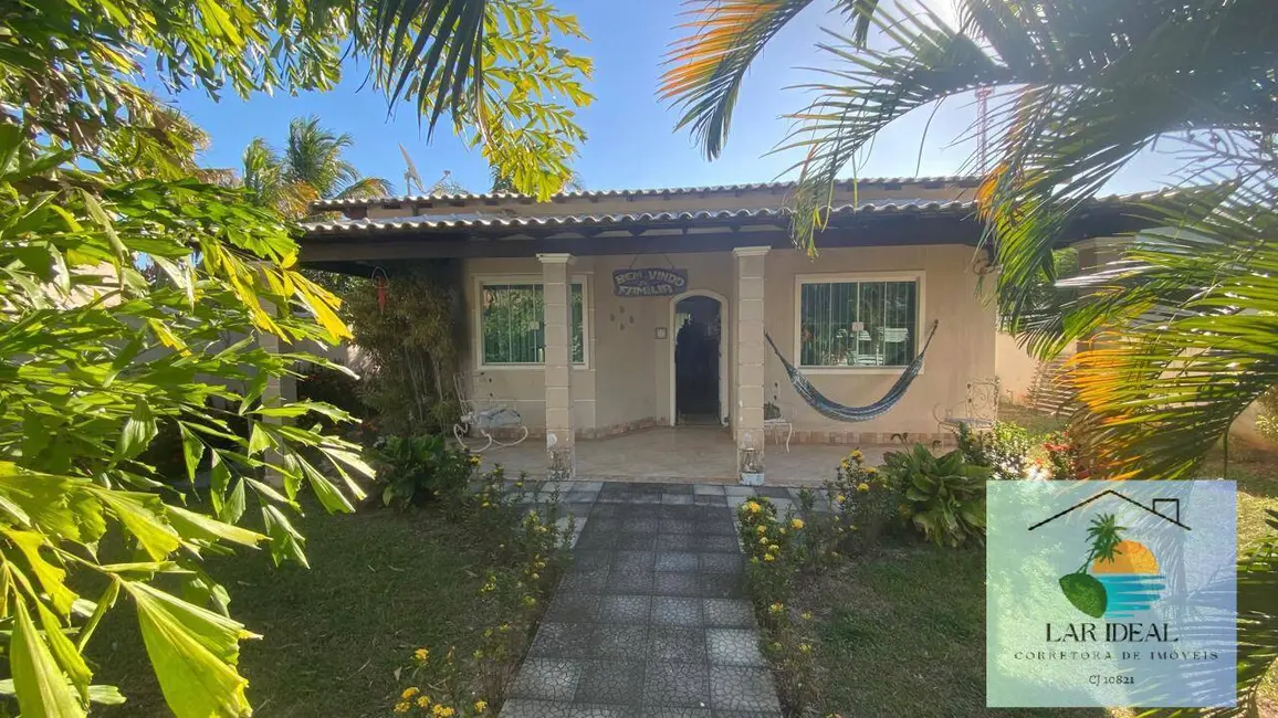 Foto 1 de Casa com 2 quartos à venda em Araruama - RJ