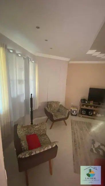 Foto 8 de Casa com 2 quartos à venda em Araruama - RJ