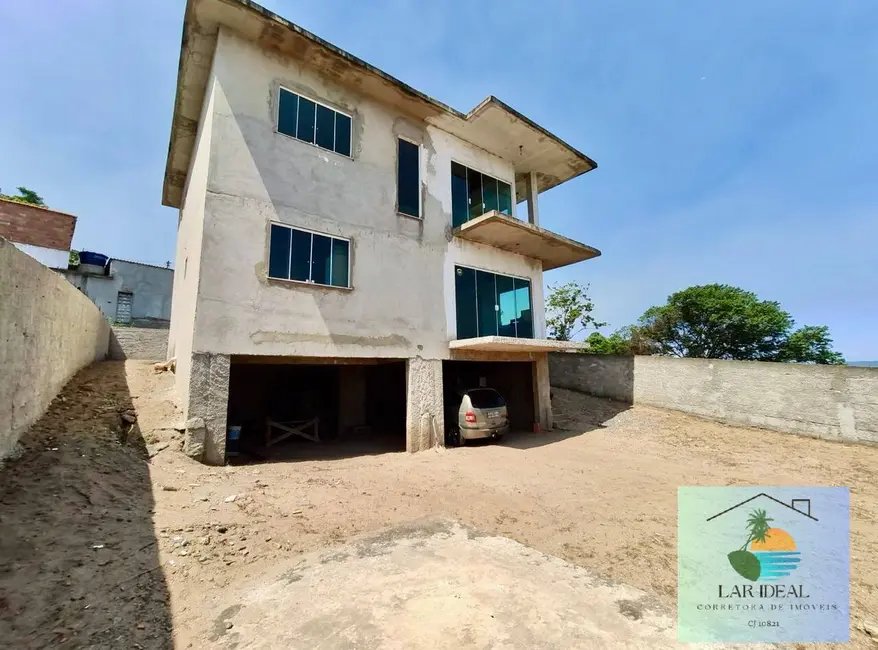 Foto 2 de Casa com 3 quartos à venda, 450m2 em Cabo Frio - RJ