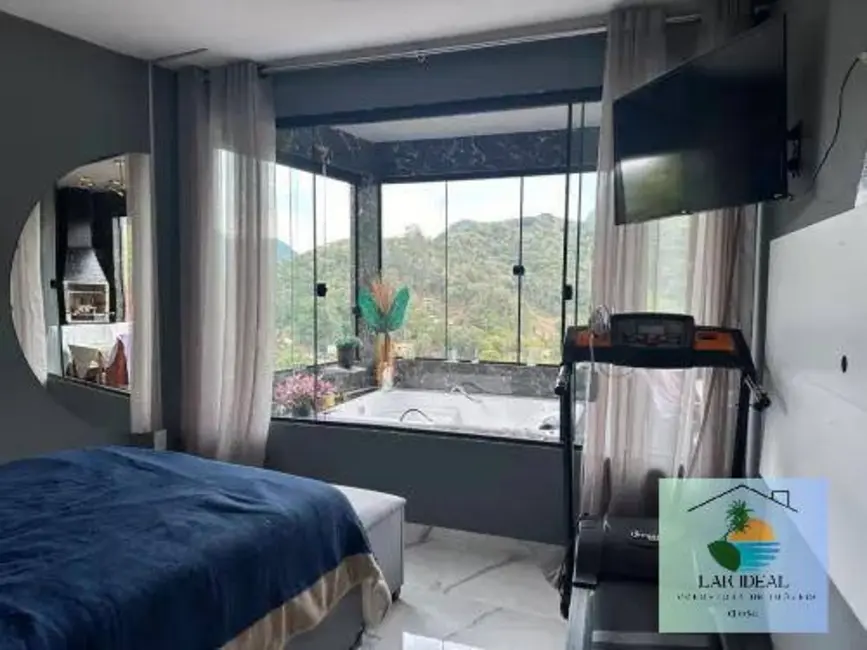 Apartamento com 4 quartos à venda em Lumiar, Nova Friburgo - RJ - imagem 2 Foto 2 de Apartamento com 4 quartos à venda em Lumiar, Nova Friburgo - RJ