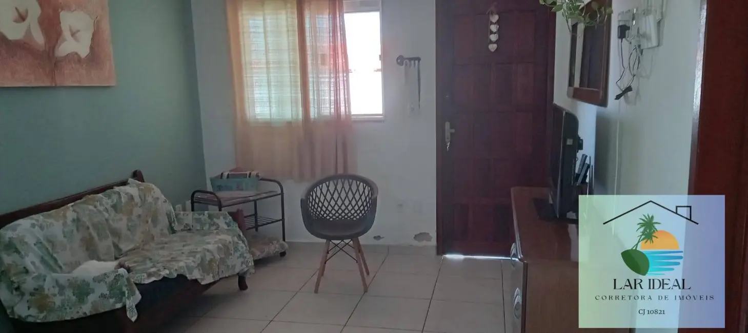 Foto 9 de Casa com 2 quartos à venda, 300m2 em Araruama - RJ