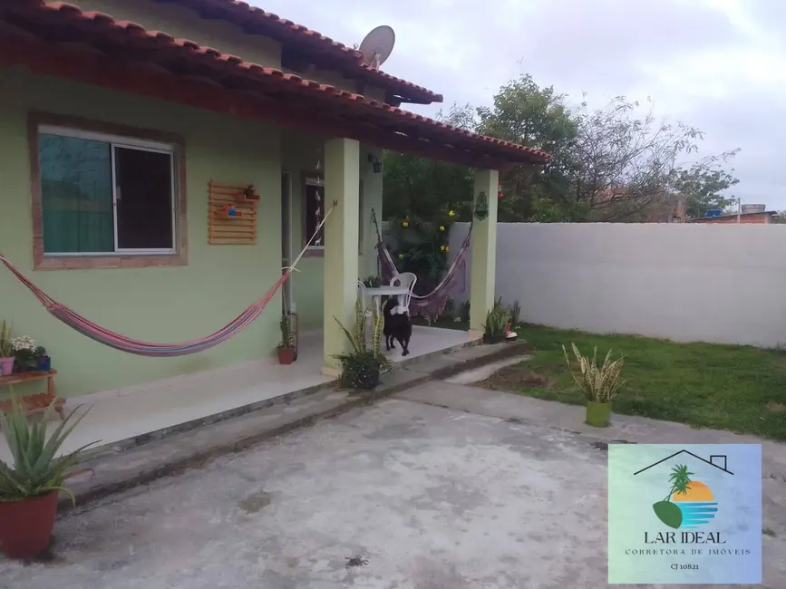 Foto 1 de Casa com 2 quartos à venda, 300m2 em Araruama - RJ