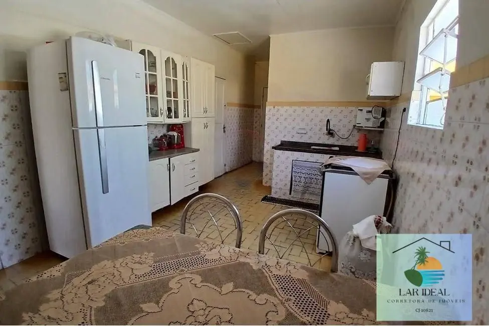 Casa com 5 quartos à venda, 290m2 em Sao Pedro Da Aldeia - RJ - imagem 9 Foto 9 de Casa com 5 quartos à venda, 290m2 em Sao Pedro Da Aldeia - RJ