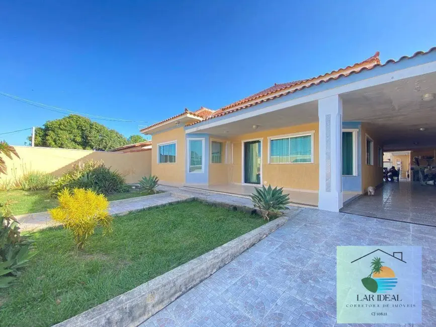 Foto 2 de Casa com 4 quartos à venda, 574m2 em Araruama - RJ