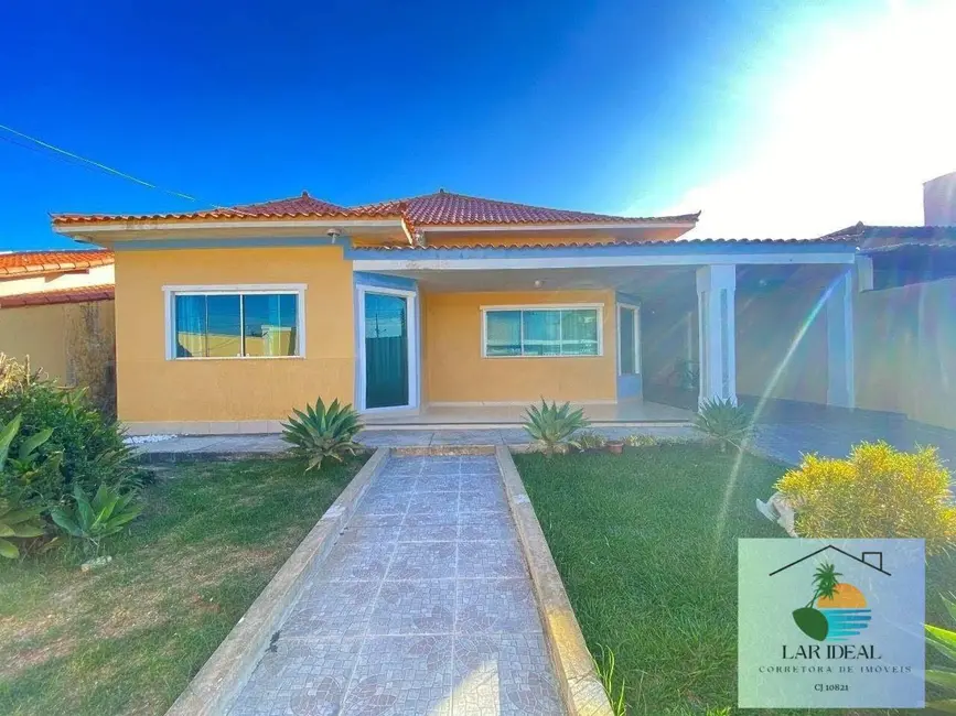 Foto 1 de Casa com 4 quartos à venda, 574m2 em Araruama - RJ