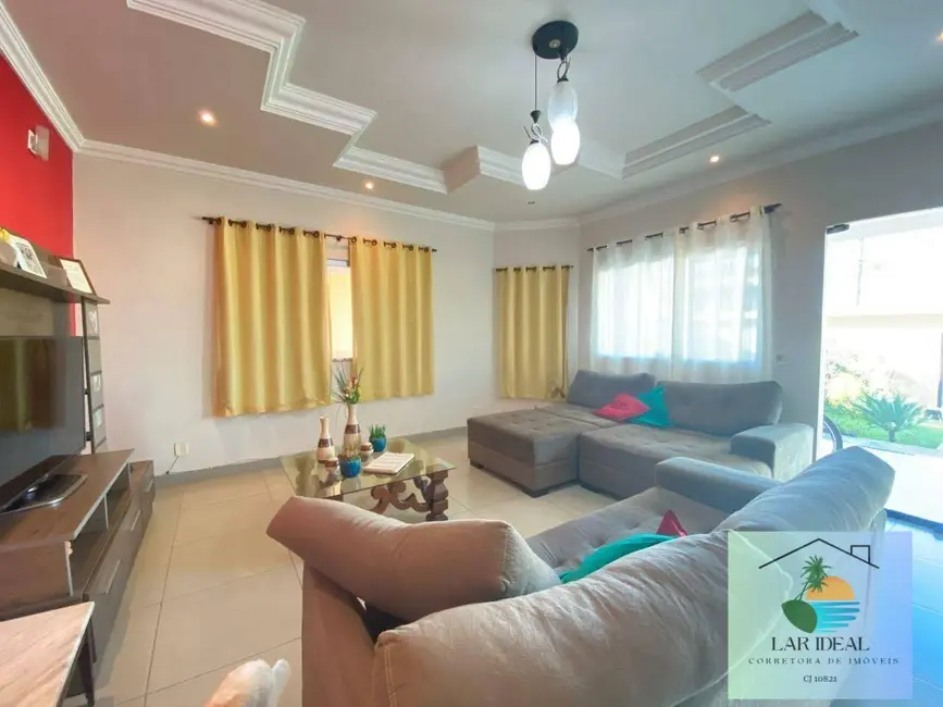 Foto 8 de Casa com 4 quartos à venda, 574m2 em Araruama - RJ