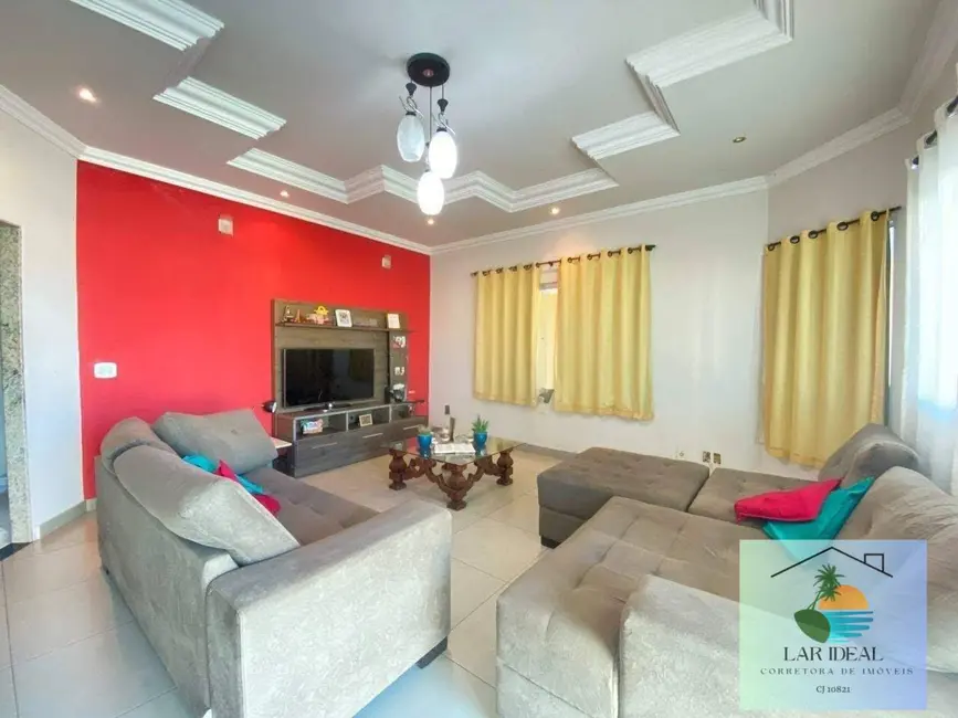 Foto 9 de Casa com 4 quartos à venda, 574m2 em Araruama - RJ